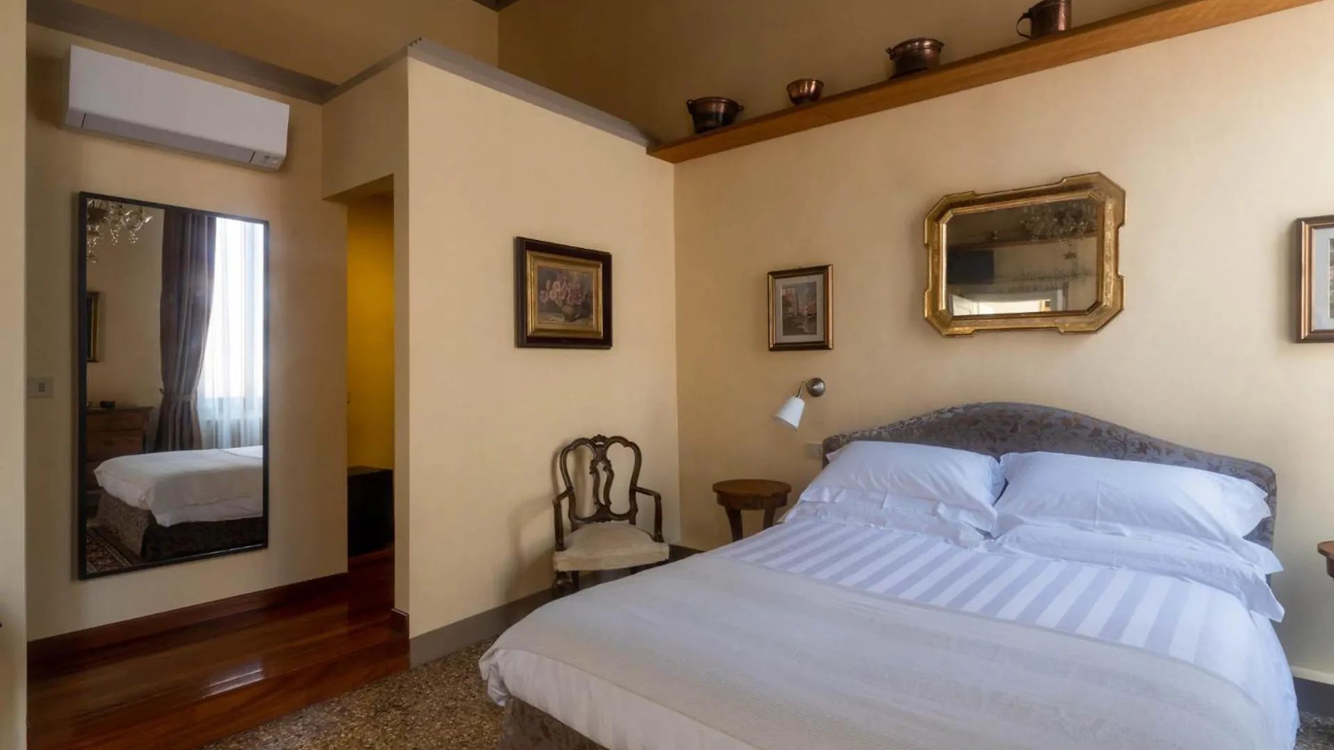 Campiello Zen B&B Venice 0*,  Italy