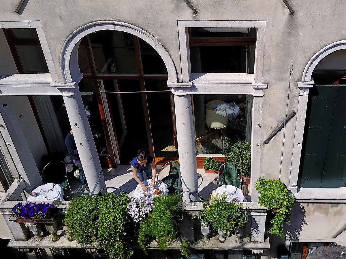 Bed & Breakfast Campiello Zen B&B Venice